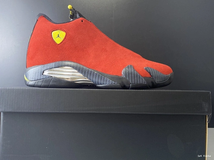 14 Jordan 654459-670 Air “Ferrari”  1015